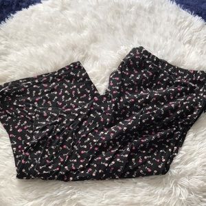3/$20 Secret Treasure Black Capri Pajama Pants